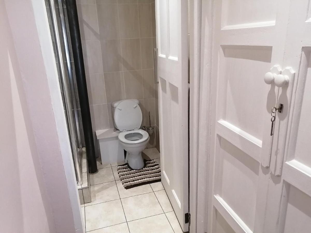 Easy Inn Guesthouse Велком Екстериор снимка