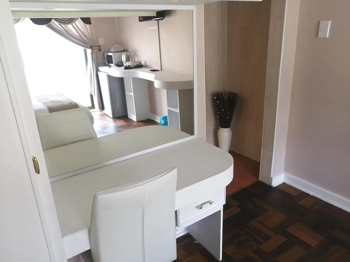 Easy Inn Guesthouse Велком Екстериор снимка